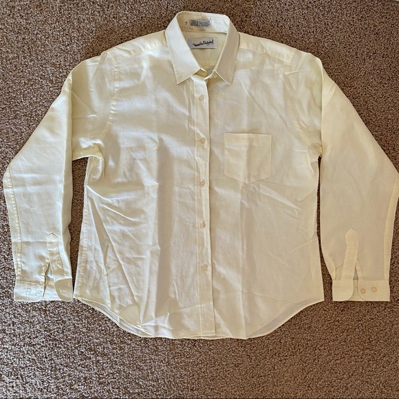 80s Vintage Diane Von Furstenburg Button-down shirt- light yellow - Picture 2 of 3